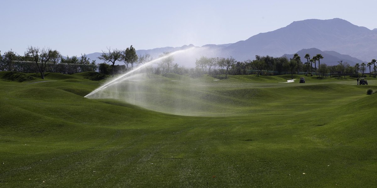 INFINITY: a premium full-circle golf sprinkler series with SMART ACCESS. The patented design enables you to add new technology for decades to come — all you need is a screwdriver.

 Learn more: toro.biz/6018JxMxw