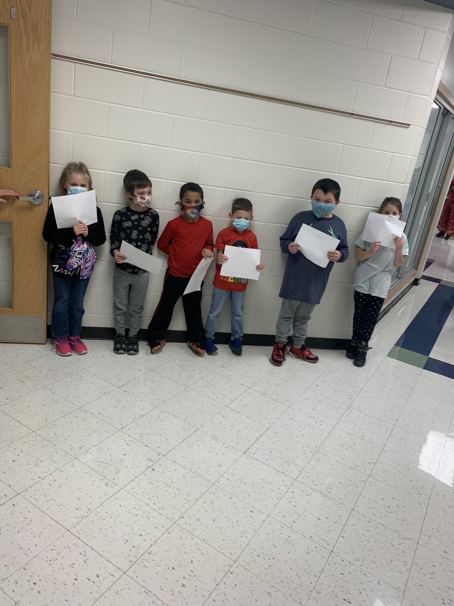 USD305's tweet photo. RT @WeAreCottonwood: Great job by our second graders with their Poetry Bash! #Why305 #CWCommunity https://t.co/Hxi74lHBsa