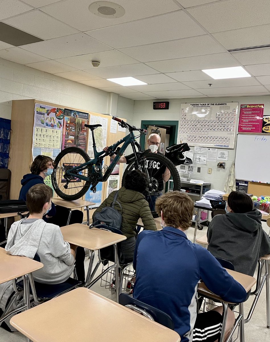 Lots of crafting, collaborating and learning in clubs at UHS today! #HawkPride