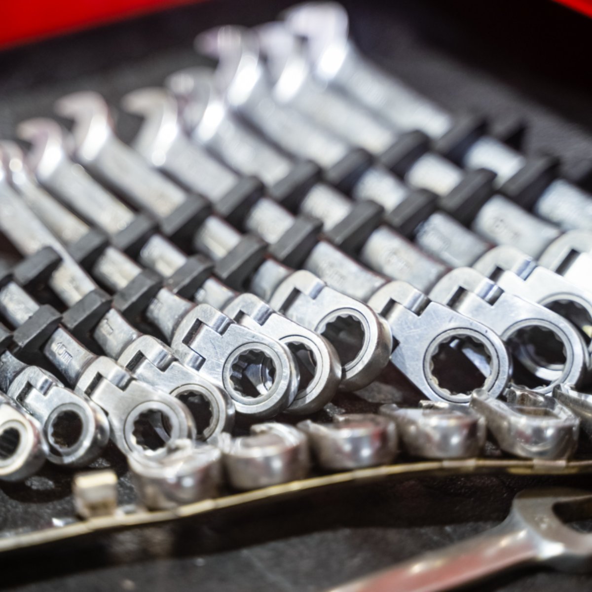 ProspectAutoNY's tweet photo. No matter the size of the project, we have the tools and hands-on experience to get it done right. #Mechanic #CarRepair #AutoRepair https://t.co/iKvwW0at7E