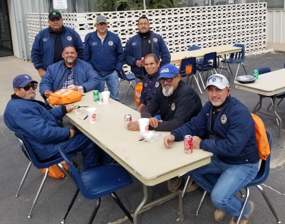 Grounds_OP's tweet photo. End of Year Grounds Staff Development 2021. #TeamSISD @SocorroISD https://t.co/2mUfswjiaU