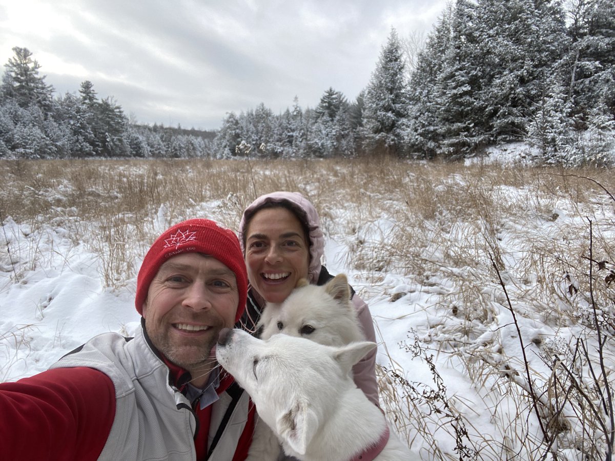 Celebrated 47 the other day with a trail run, a cabin sauna and repeat icy lake jumps, and lots of special family moments plus a kiss from our dog!    ❤️❄️