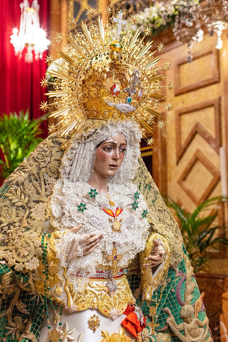 "La vida se alzará más radiante que el mediodía, la oscuridad será como una alborada.
Estarás seguro, porque habrá una esperanza; observarás a tu alrededor, y te acostarás tranquilo", Job 11, 17-18.

📷 Emilio Sáenz