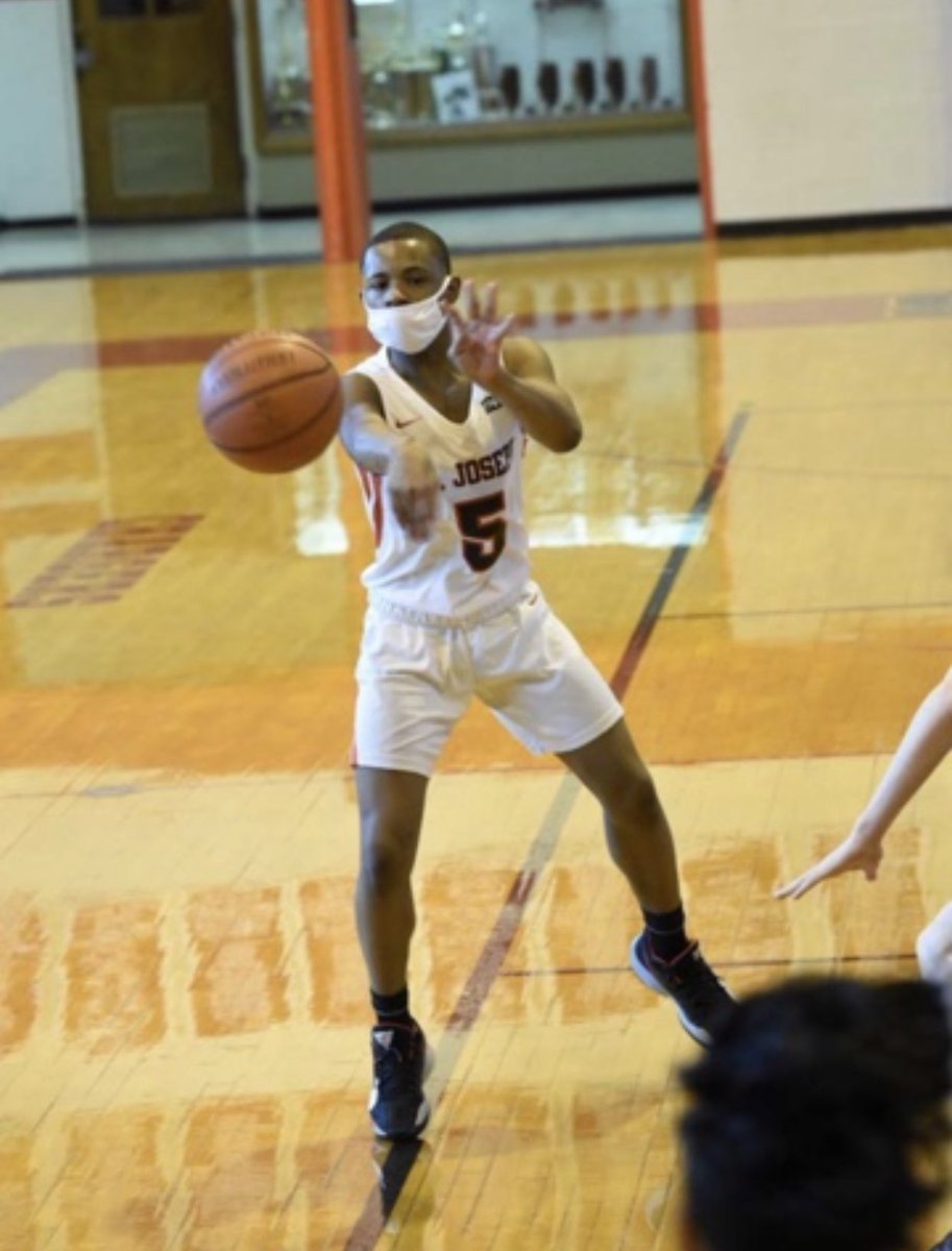 Kristo2024's tweet photo. My 🏀 journey……From @Broadview_Park to Lindop tigers to @wearestjoes to @psmnow……Chapters
#mkethpn
#eate https://t.co/eMajGihtGG