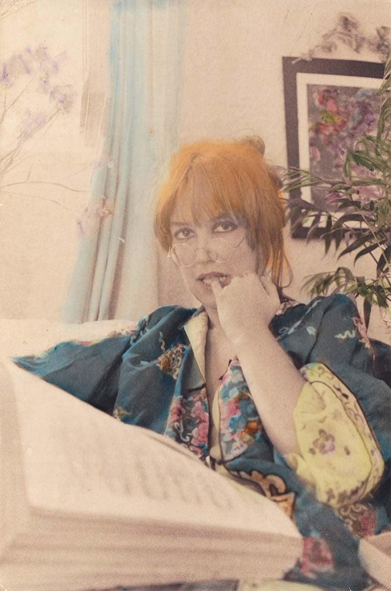 BobMehr's tweet photo. It appears the greatest chronicler of the Hollywood demimonde, the brilliant Eve Babitz, has passed (per her cousin Laurie Pepper over on FB). R.I.P. to the absolute best. https://t.co/5LVsbhKczf