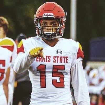 JDiekevers's tweet photo. Good luck @eehhxx_,@CoachAnnese, and @FerrisFootball!  You have an army of supporters behind you! https://t.co/WWwfT3JToW