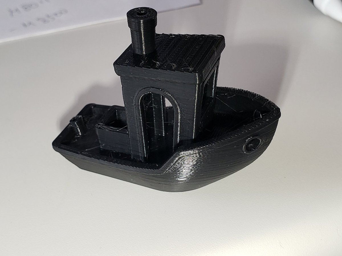 edo999craft's tweet photo. 実は初めて3Dbenchy印刷しました。なので旧エクストルーダーとの比較ができない。三角実験室のコレイイね。
#Tronxy
#Trianglelab
#3Dプリンター https://t.co/LKTfU5X85d