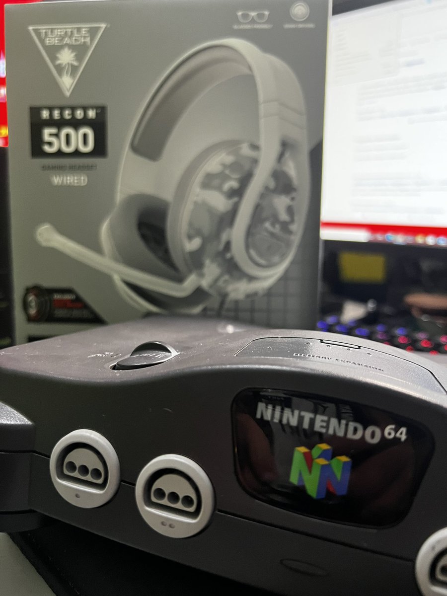 memohiervas's tweet photo. ¡Tengo un giveaway muy bueno en mi instagram! Participa para ganarte unos #Recon500 y un Nintendo 64 funcionando al 100%

https://t.co/LAjOlv1Euz https://t.co/3O1OTbitVK