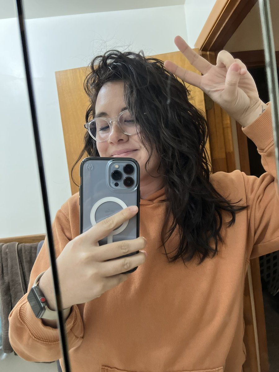 shanshann94's tweet image. new hair who dis

#DevaCut #Devacurl