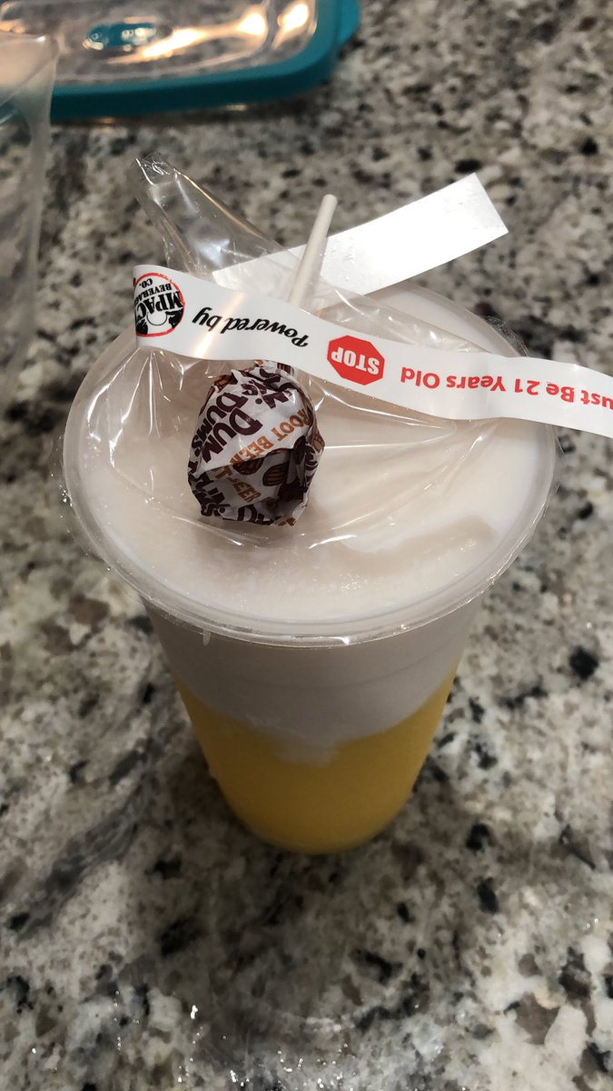 Boyd22Suzanne's tweet photo. My local drive thru daiquiri place gives a free Dum-Dum with every drink. Should I feel bad that roughly 1/4 of the candy in my kid’s birthday piñata are said Dum-Dums? You know what? Never mind. I don’t care. https://t.co/pojw50SbxS