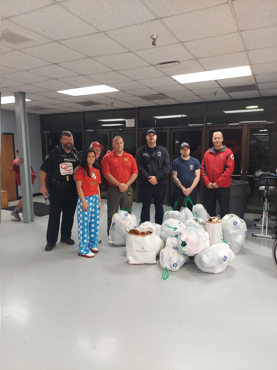 Coach_MacB's tweet photo. Thank you to all those who participated in our Teddy Bear toss tonight. #onecoffee https://t.co/blGoayyImc
