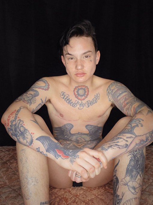 New bod who dis 👐🏼 I&rsquo;m back to work https://t.co/N2ZsQeUnC7