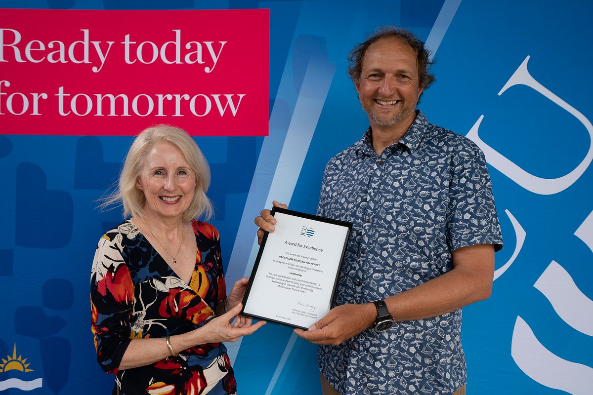 Australian Marine Parks (@ausmarineparks) on Twitter photo A huge congratulations 🎉 to <a href="/jcu/">James Cook Uni</a> @CoralCoE researchers Andy Hoey, Morgan Pratchett and Hugo Harrison for winning the JCU 2021 Award for Excellence in Leadership for their work and partnership with Parks Australia 🤝. A huge congratulations 🎉 to <a href="/jcu/">James Cook Uni</a> @CoralCoE researchers Andy Hoey, Morgan Pratchett and Hugo Harrison for winning the JCU 2021 Award for Excellence in Leadership for their work and partnership with Parks Australia 🤝.