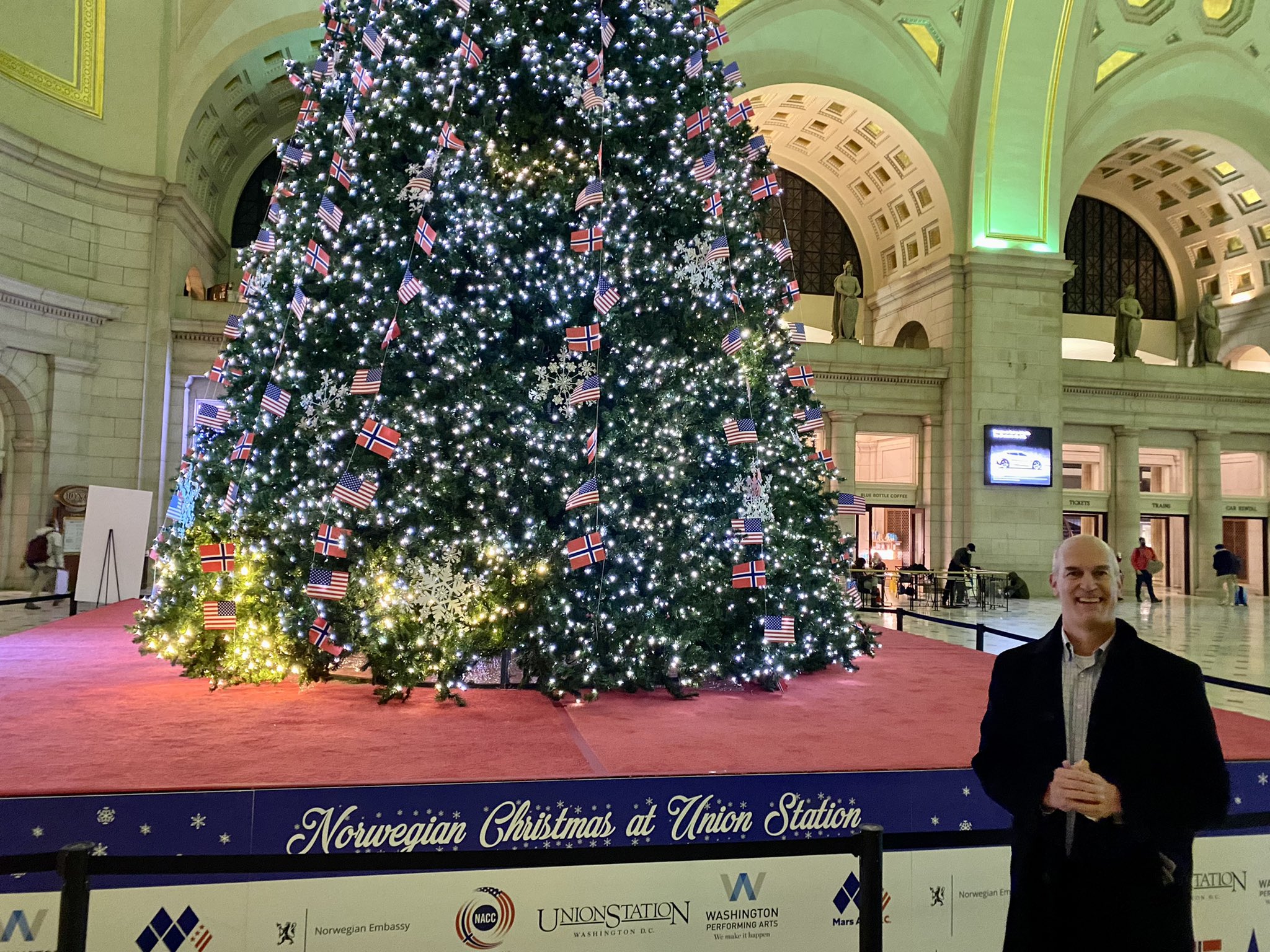 Norwegian Christmas At Union Station 2022 Anniken Krutnes (@Norwayambusa) / Twitter