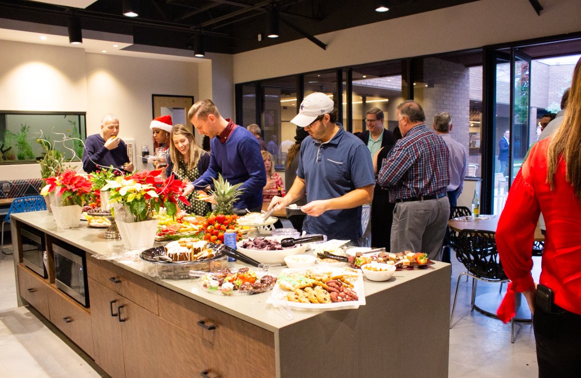Yesterday we helped kick off the holiday season with our annual Christmas party! We had a great time catching up with coworkers, enjoying a few laughs, and resetting for the New Year!

#Coworking #Richardson #HexaCo