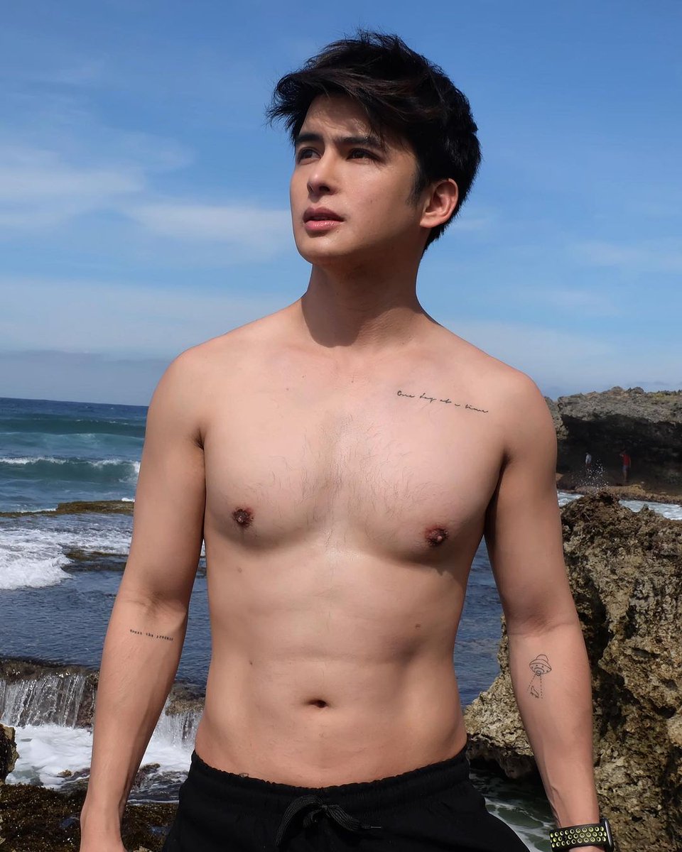 teejaynatics_fc's tweet photo. Repost from @teejaymarquez
Here comes the sun. π
#TeejayMarquez
#TEEJAYnatics https://t.co/9QZZ56mAic