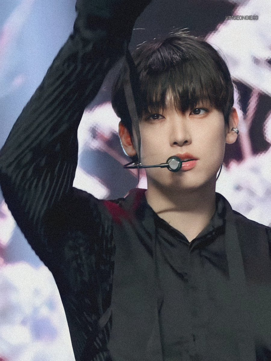 Tear drop ✨

#인성 #INSEONG #SF9 
#에스에프나인 <a href="/SF9official/">SF9official</a>