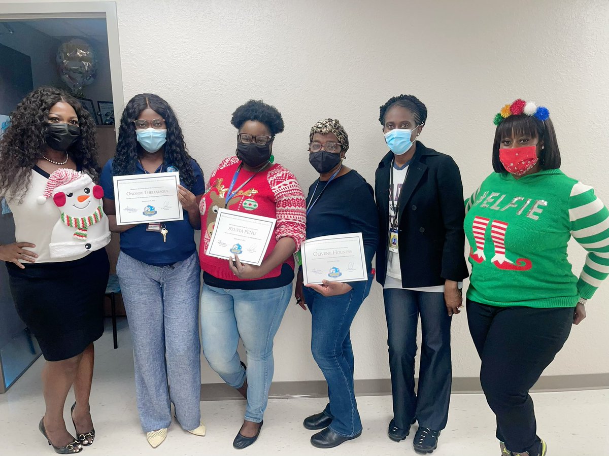 VernickaMurray's tweet photo. Congratulations to our Dwyer Award Nominees Mrs. Penu, Mrs. Thelemaque, and Mrs. Holness! @WashingtonElem5 #sharksontop @lascelia @Teach2Reach100 @Area4SuptPBCSD https://t.co/3AHmWqbBWn