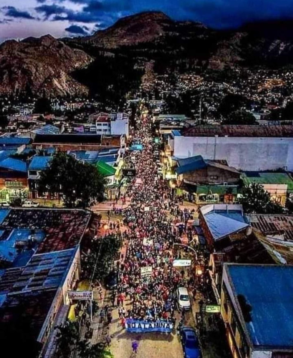 El pueblo de Chubut dice no a la megaminería.
Mi solidaridad con ellxs.
#NoEsNo 
#NoALaMegamineriaEnChubut