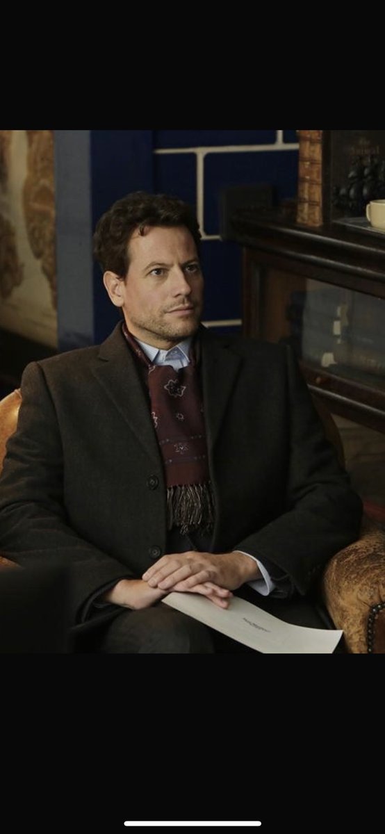 AllyScottAuthor's tweet photo. Yknow I’m hindsight it should’ve been obvious that I was some kinda nonbinary when, upon being asked “if money was no object what’s your ideal fashion sense” and I went “yeah, I wanna wear scarves and waistcoats ie Ioan Gruffudd in Forever (2014)” https://t.co/qurIOWpdP7