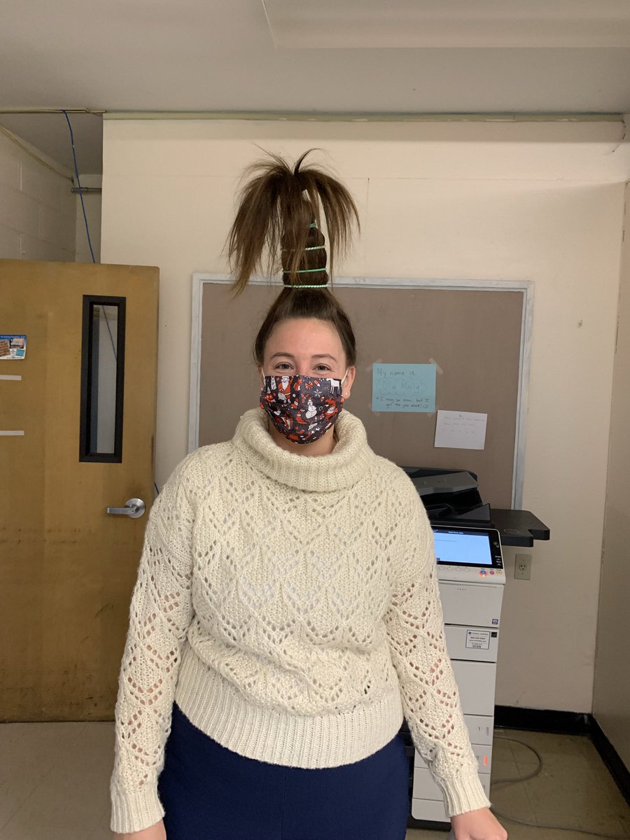 MrsLeFevreWCSD's tweet photo. Grateful for colleagues who get into the holiday spirit! @WendyWcsd @Wells4EdTech @GayheadWCSD @GrizzliesGH @WCSDEmpowers https://t.co/HP4IVgM2Yt