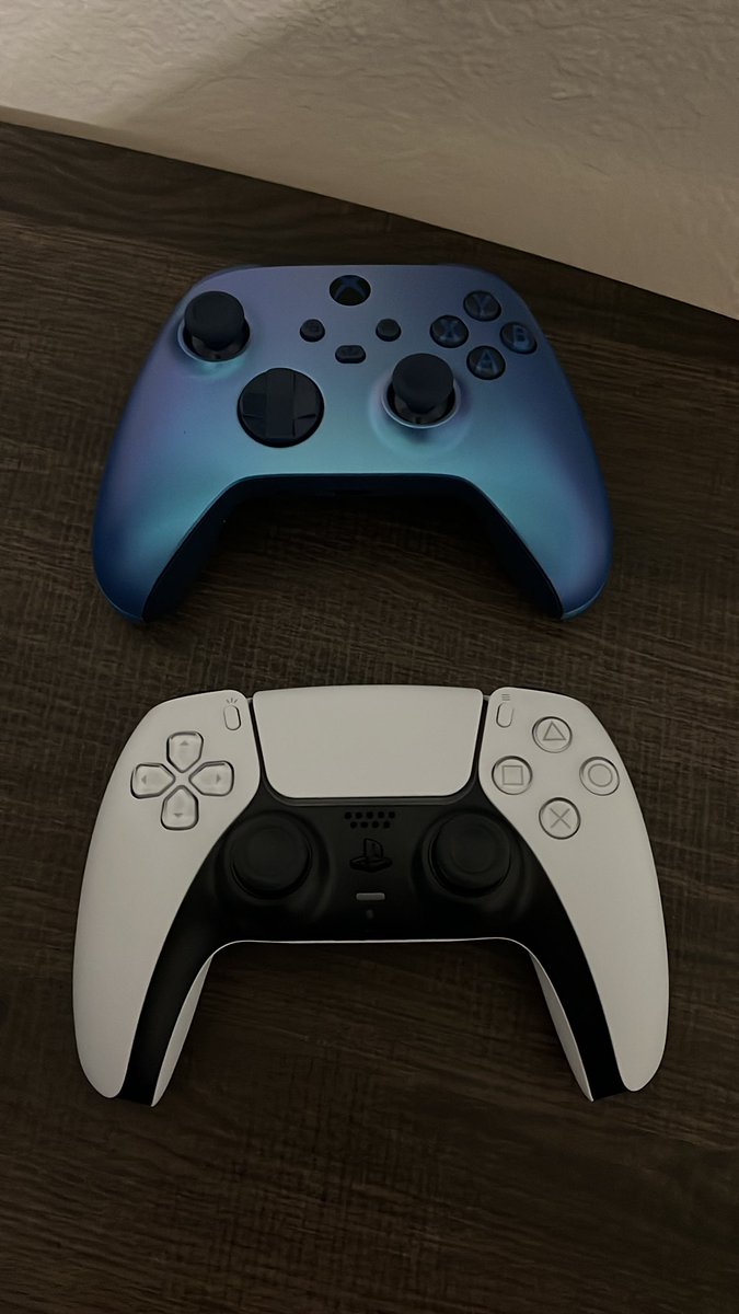 Nine8Tw0's tweet photo. @GwdbtwOfficial @FallApartMan @WeetabixA @PlayStation https://t.co/WKJc6LR9sA
