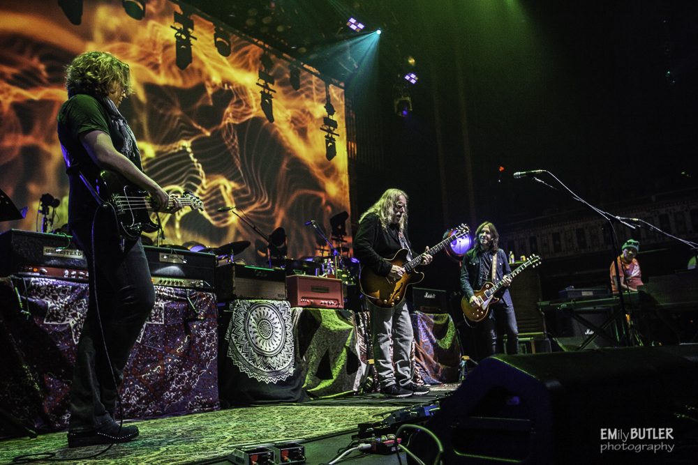govtmuleband's tweet photo. We're starting our New Year's Eve run at The Met in Philadelphia. We'll be playing a bunch of Mule jams and your new favorites from Heavy Load Blues. Tickets at: https://t.co/IYwwGbz8K6 #govtmule #mulelive
Photo by @RockNRoll_Lens https://t.co/f8FRE0N3oE
