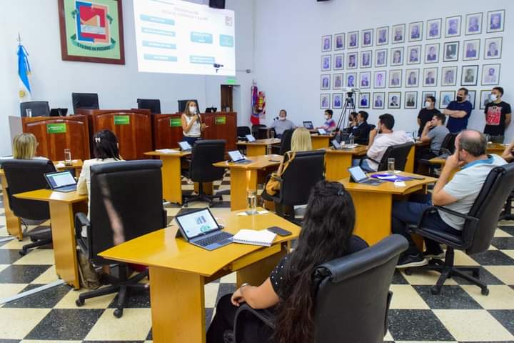 #LegislarParaTransformar
Seguimos capacitando los, sumando conocimientos porque nunca se deja de aprender !!!
<a href="/hcdposadasok/">HCD Posadas</a>