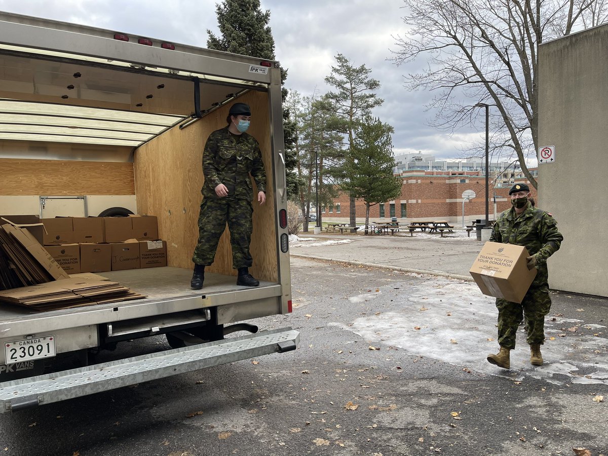 Had to call in military back up for this one!! What a food drive <a href="/ImmaculataOCSB/">Immaculata High School</a> ! Incredibly generous students and staff this holiday season helping our community 💙💙 #WhyMac @OttawaFoodBank <a href="/aaronfalsetto/">Mr. Falsetto</a>