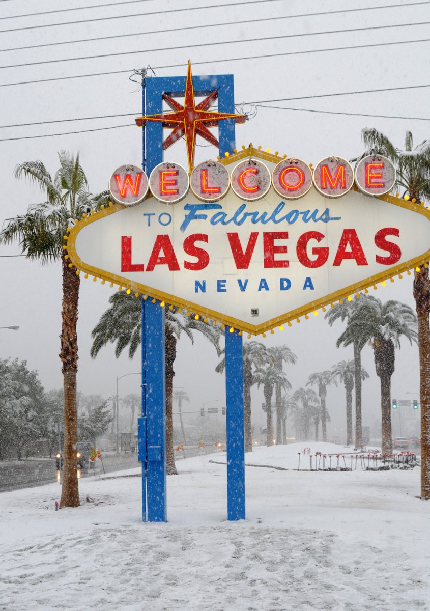 LasVegasLocally's tweet photo. 13 years ago today a freak snowstorm blanketed the Las Vegas Valley. 1000s of innocent children were forced to stay home from school. Many never recovered emotionally. https://t.co/NadcUFilGj