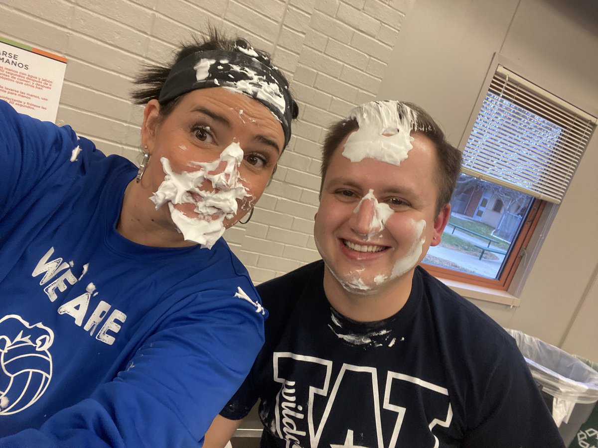 EBrownTeach's tweet photo. Days like these are exhausting but so rewarding! Great day celebrating all the students and big thank you to all the staff for a successful day! @WRidgeMS #WRChamps https://t.co/m7tLP5ss2x