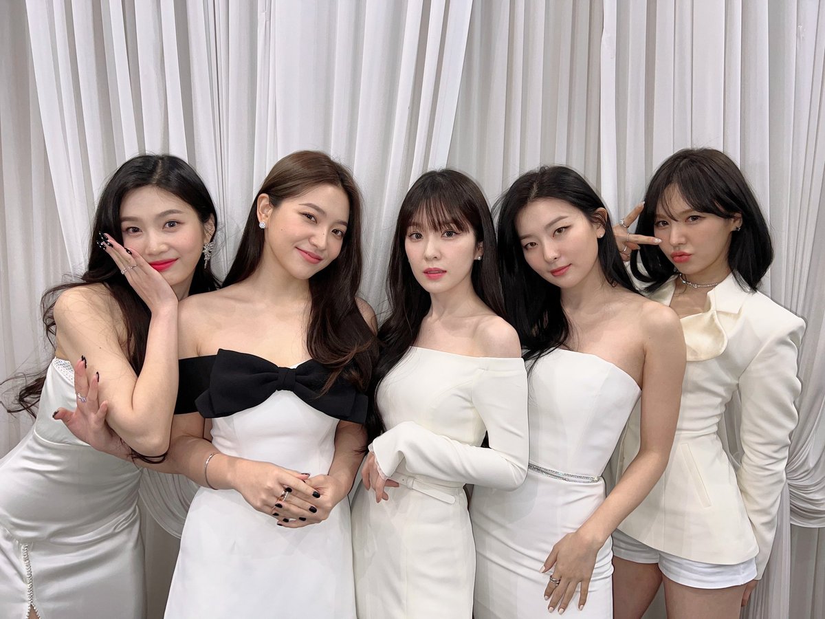 yeriphoria's tweet photo. ily https://t.co/eW1vM6MBkk