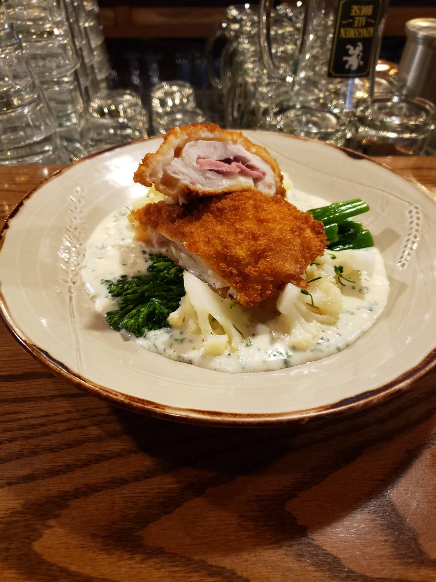 Kingsmen Ale House tweet media