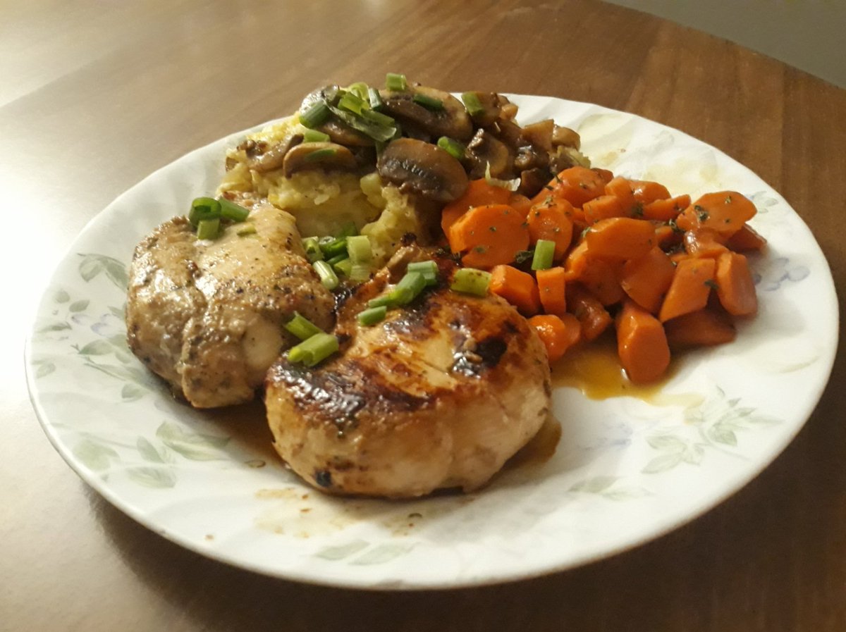 MoriMiel's tweet photo. / food

#CreatingWithDID Hullo, I'm a kid who likes to cook. Sometimes I even devise my own recipes!

I do not post much, but when I do I'd love to share my cozy home-cooking with you! (✿ヘᴥヘ) https://t.co/ZtLJMQ9dBl