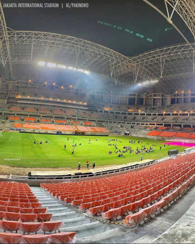 aniesbaswedan's tweet photo. Selamat pagi dari #JakartaInternationalStadium yg sudah 89%.

Terima kasih kepada teman-teman content creator yg telah ikut merekam perkembangan #stadionkita hingga saat ini.

Teman-teman paling suka foto yg mana?
1. IG/olanations
2. IG/wibisono.ari
3. IG/pakindro
4. IG/alivikry https://t.co/OpiJc67Vz2