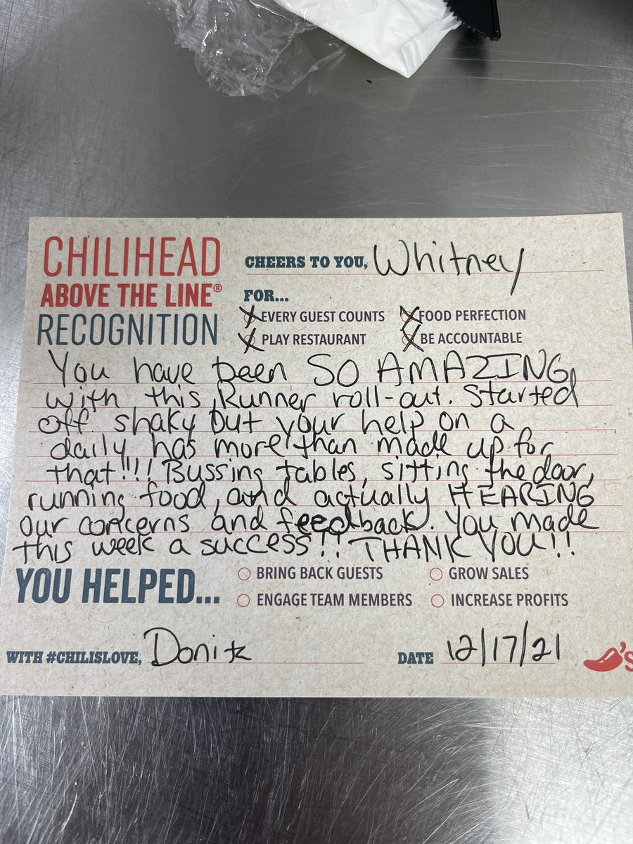 whitney44068050's tweet photo. I am so very proud of these TMs!! Amazing bartender and food runner! They knocked it out of the park all week!!! I feel very appreciative to be able to lead and guide these beautiful TMs! So, a huge shout out to Donita and Tiffany!!!! - 🖤🌶#chilislove #teamwork #chilisPA https://t.co/HRgK4bkOuk