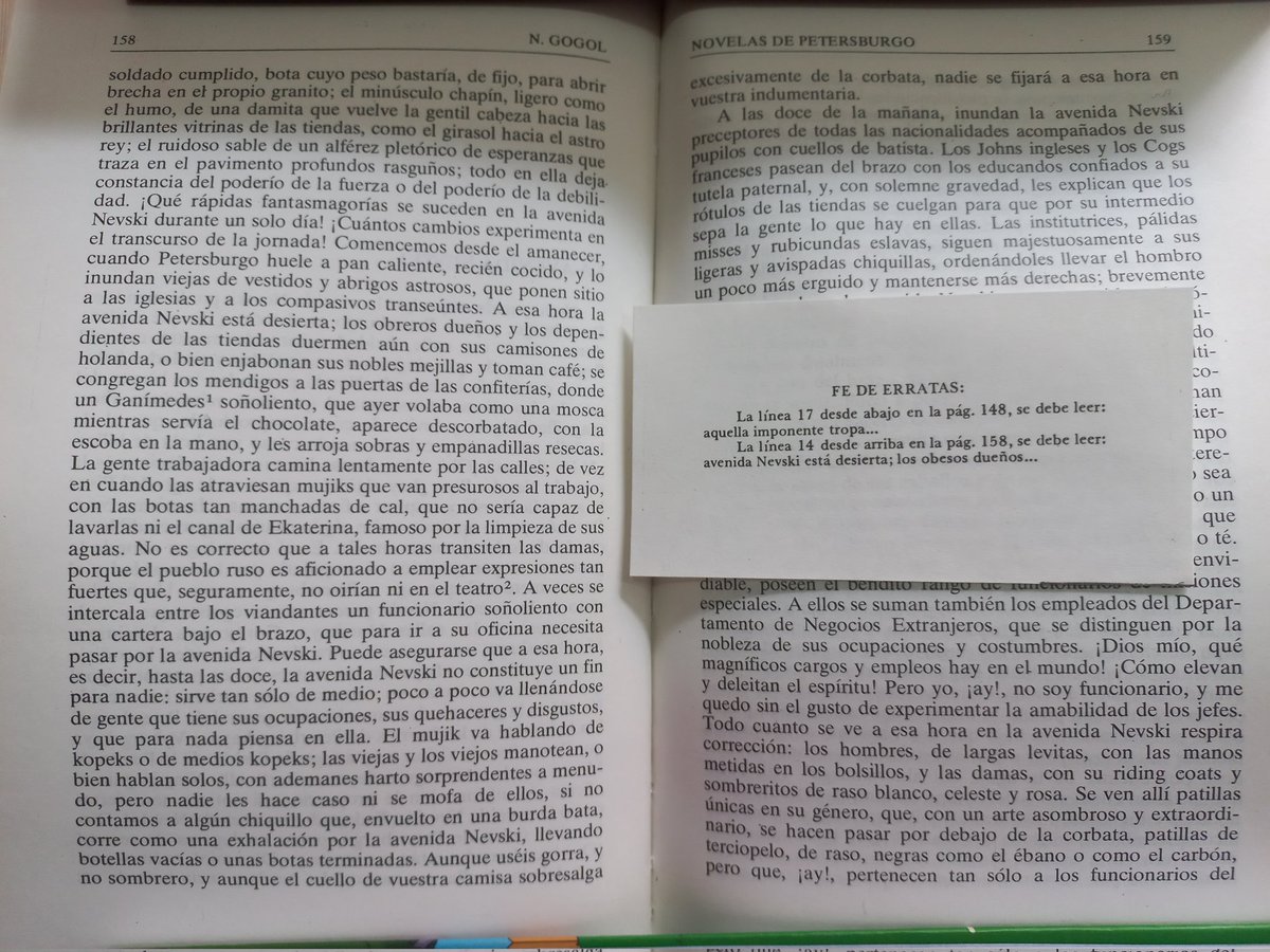 Detalles encantadores que se encuentran en las librerías de viejo. Esta joyita la conseguí en San librario (IG @sanlibrario) las viejas fes de erratas!!