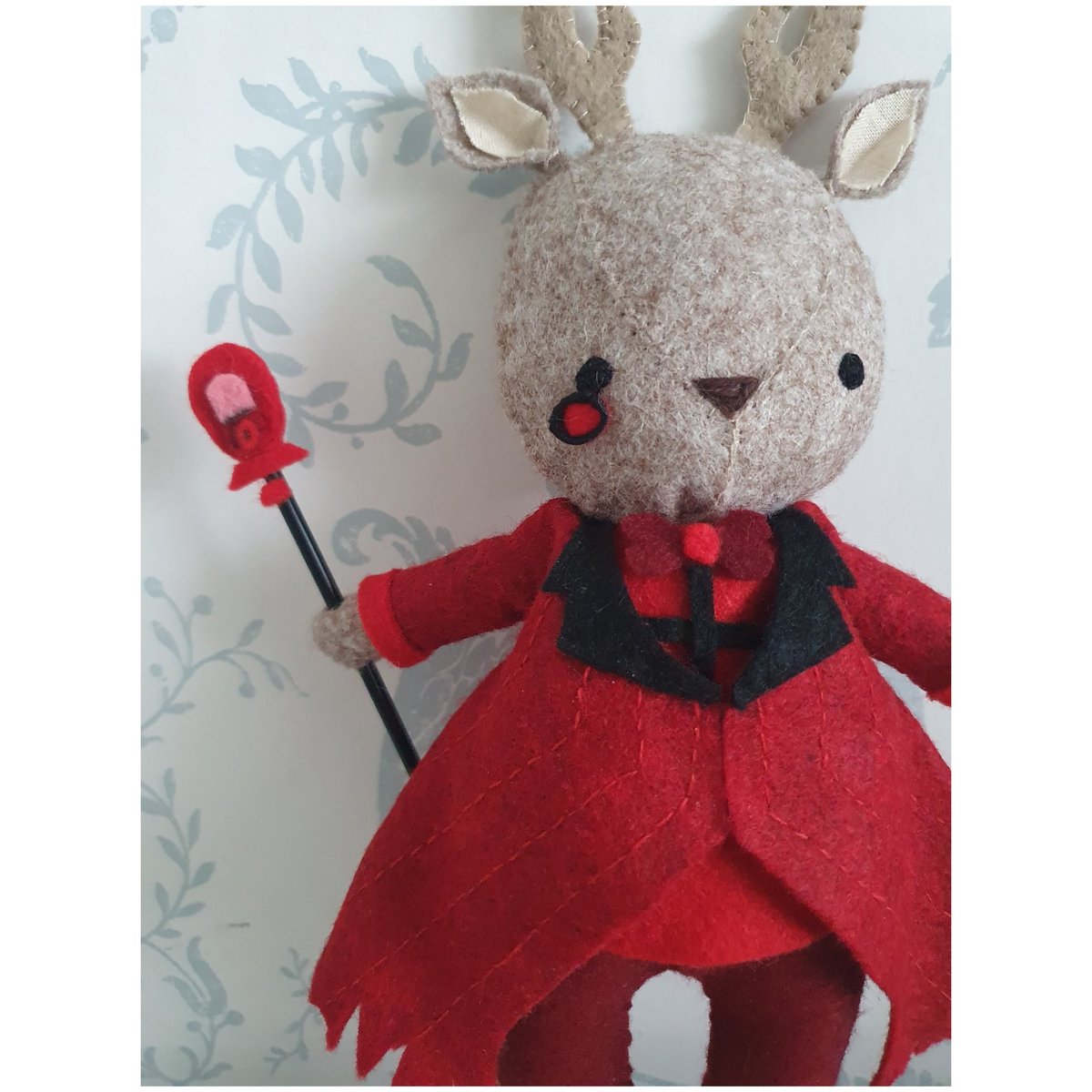 PeonyBloomCraft's tweet photo. I couldn't resist making him an outfit.... and what outfit would suit him more than Alastors! 
#littledeer #plushie #feltdoll
#Alastor #dapperdeer #HazbinHotel #HazbinHotelAlastor https://t.co/YRVRBCuZyd
