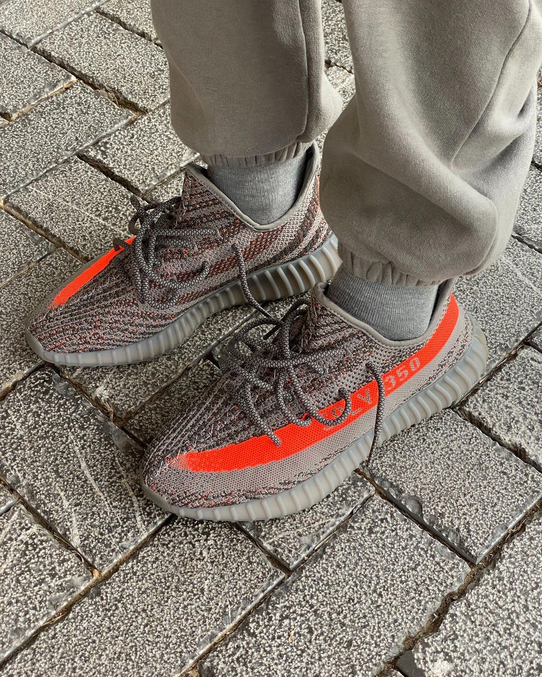 Adidas yeezy boost 350 v2 beluga on feet online