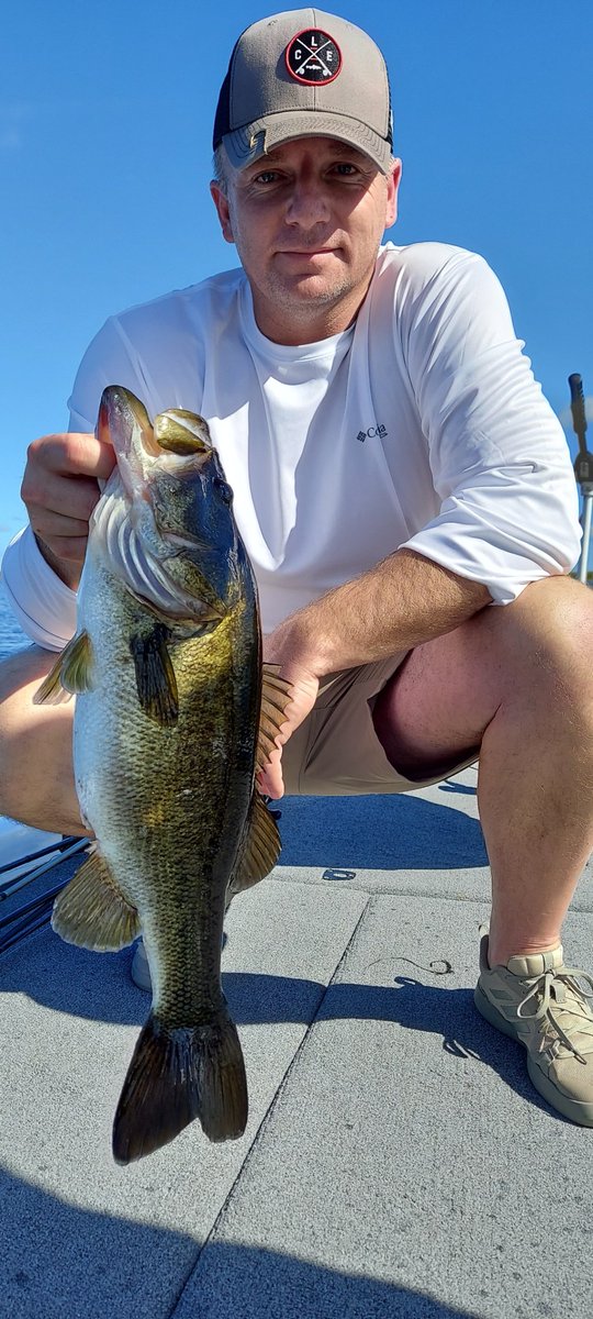<a href="/ClevelandFishi2/">Cleveland Fishing Co.</a> December Largemouth in Headwaters lake Florida.