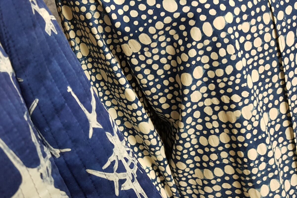 ICOMCostume's tweet photo. FASHION IN BLUE. INDIGO IN JAPANESE &amp; CZECH TEXTILES THEN &amp; NOW until 20.02.2022 This exh at the Museum of Dec Arts in Prague will present historical &amp; contemporary Czech &amp; Japanese textiles made using a technique known as indigo dyeing or shibori. https://t.co/bPOJVrq2MZ https://t.co/k249bCsTKD