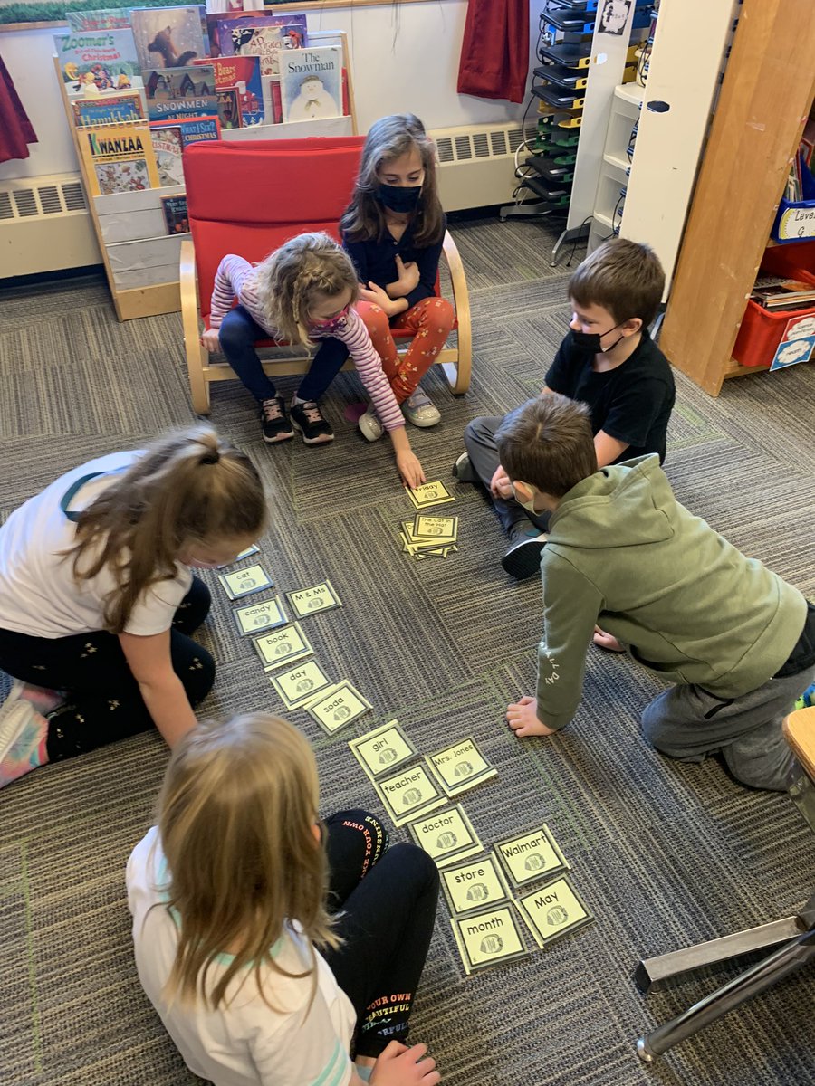 Learning about proper nouns in collaborative groups! They have learned so much about working together since the start of the school year!