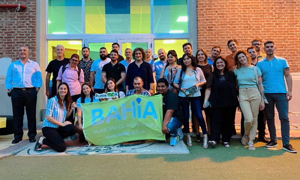 labrujula24's tweet photo. Cinco emprendedores recibieron $400 mil en premios de parte del Municipio https://t.co/iXlHjqeLIj #demoday #emprendedores #espaciotecno #programasemilla https://t.co/W81KhW1ikG