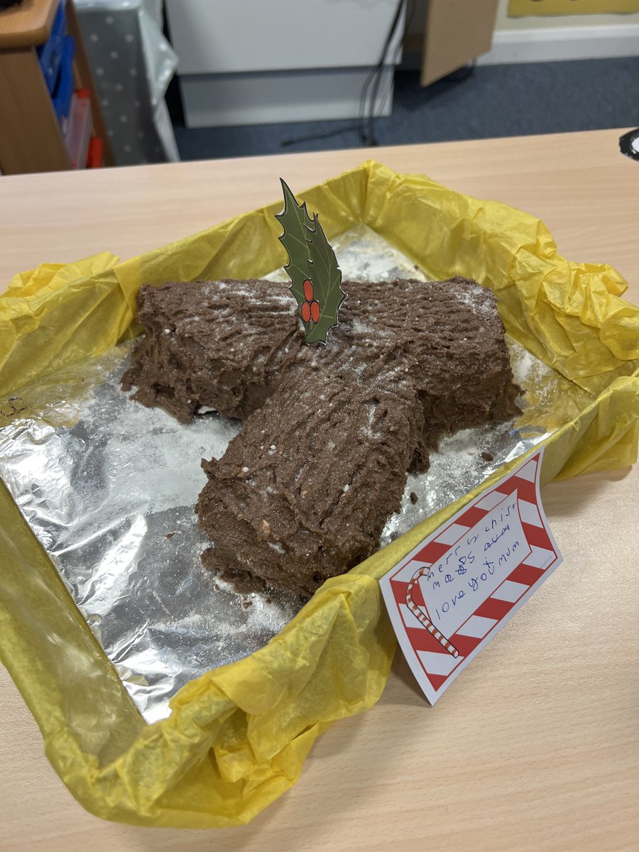 SpsWheatcroft's tweet photo. Celebrating the end of term with festive chocolate logs to take home. @SummerswoodPS https://t.co/aevzk4OdjY