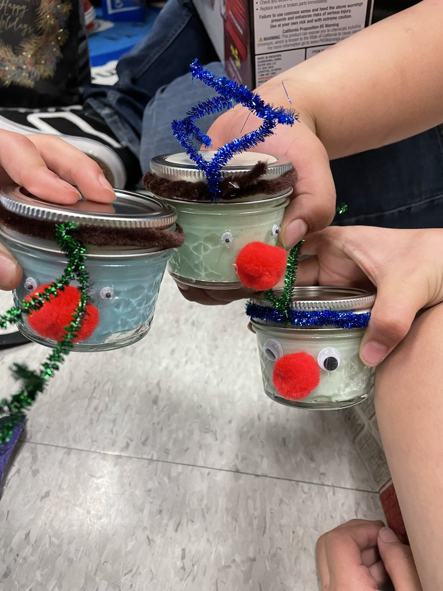 ms_lyles403's tweet photo. Slime was made. Fun was had. Happy Winter Break!!! https://t.co/2limuGdzMi