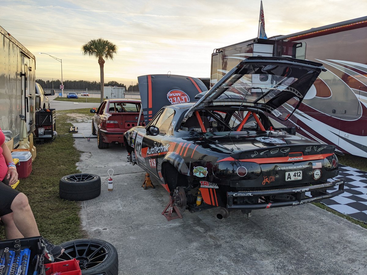 Jeeves_ACBC's tweet photo. Arrived at @sebringraceway with @johnswilding and the Level One Racing guys for the @ChampCarUSA Sebring 7+7. Ready to roll in the morning https://t.co/ijT0aQ4X2q