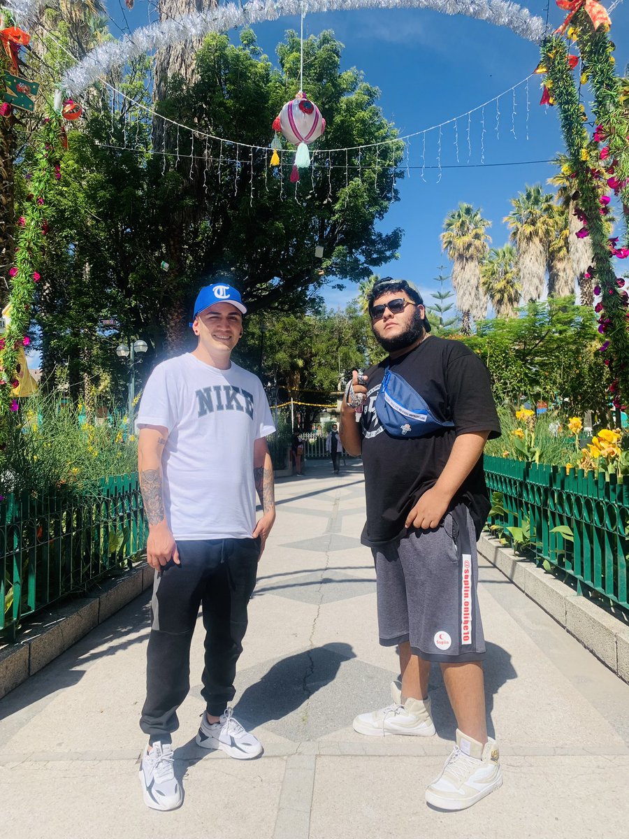 FoxRaptonda's tweet photo. Junto a mi hermano del alma con quién comencé este futuro tan loco que era hacer lo que más nos gusta alrededor de todo el país ahora estamos aquí en AYACUCHO MAÑANA EL EVENTO @atipanakuy.oficial 

visitando otra tierra hermosa para una final nacional !! 
🇵🇪🔥🙏🏻
Raptonda!! https://t.co/sfnyBmKRjn