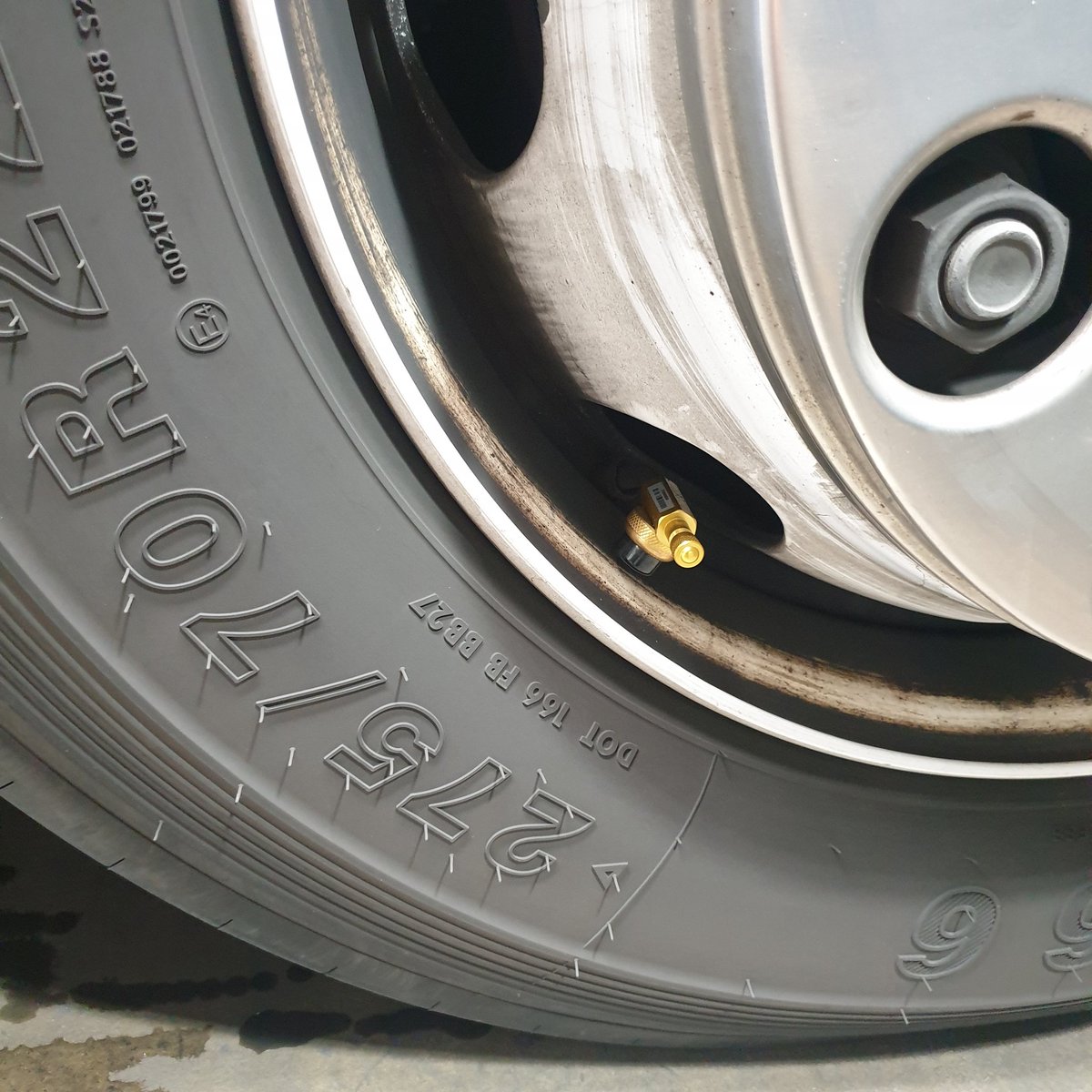 <a href="/iTMSau/">iTMS</a> Pressure and Temperature Towers now available at #iTMS 
One sim card for hundreds of vehicles 
# Email Alerts
# Position 
# Reports 
# Graphs 
#itms.net.au