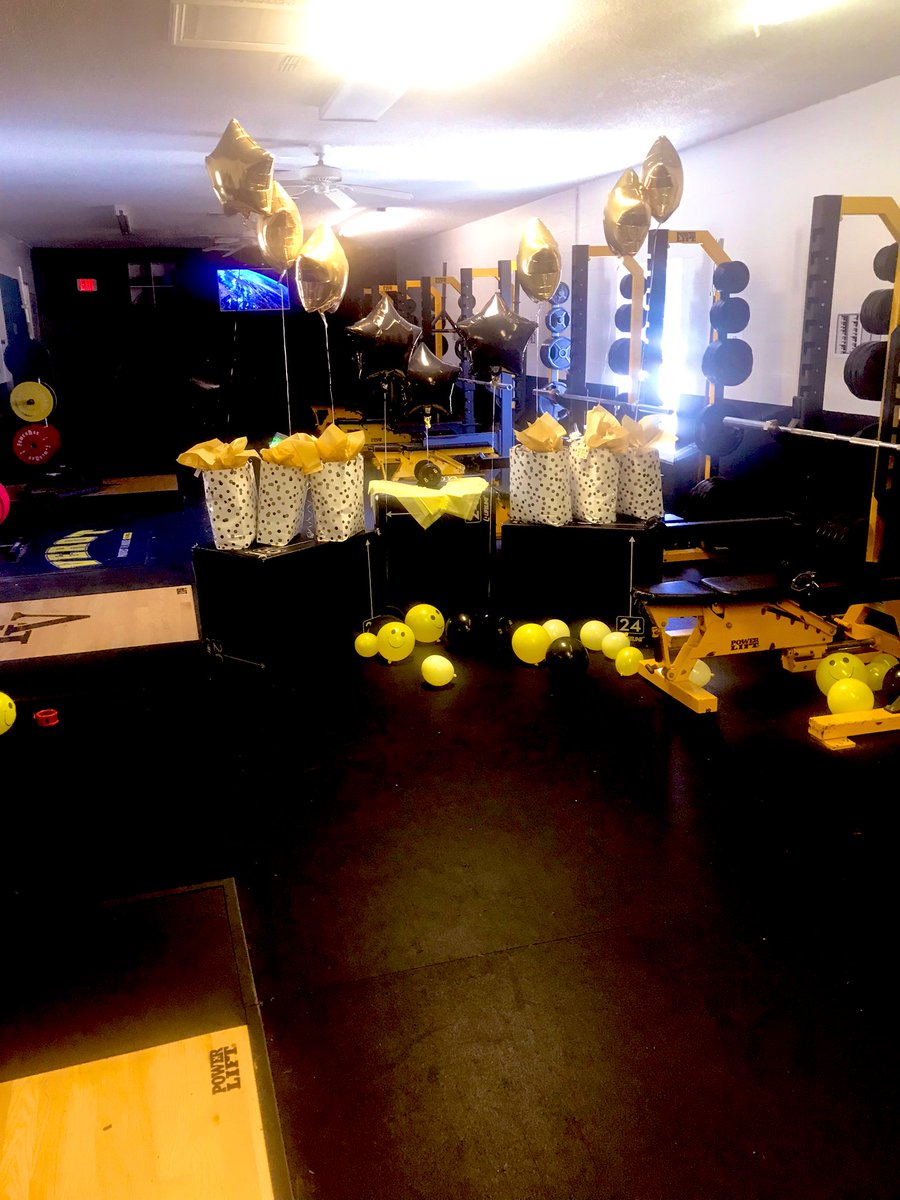 Bishop Verot Girls Weightlifting tweet media