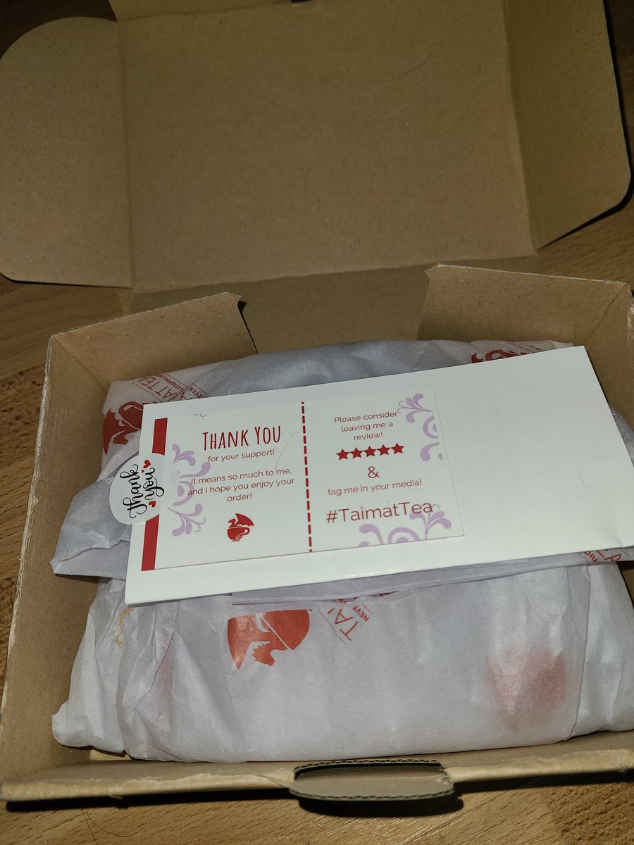 drowningwoodfae's tweet photo. My order from @TaimatTea arrived! And once again his packaging and care is A++++
Had to replenish some of my stock and got a new shiny 🧡🧡🧡🧡 #tea #fandomblends #ring #dragonage #botw #witcher https://t.co/9AwZgRMcOd